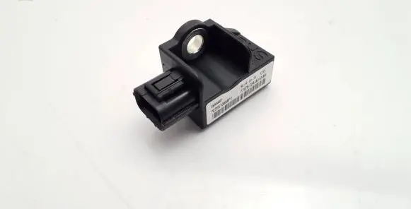 Honda CR-V Airbag deployment crash/impact sensor 77975T2AA010M4 5WK44627