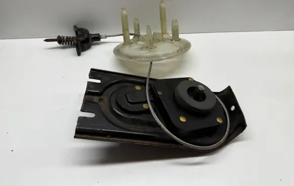 Dodge Durango III Spare wheel mounting bracket 333034969630 51001064884785