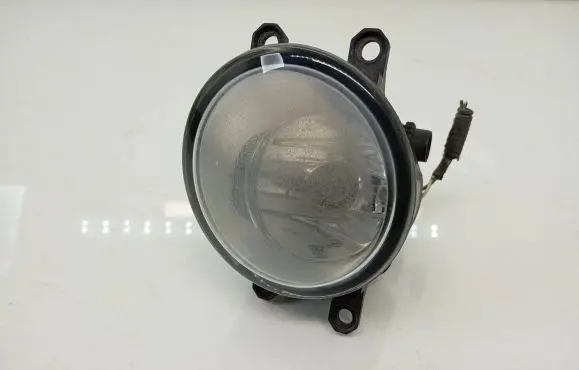 Toyota Avensis T250 Front fog light 812100D041 89206401