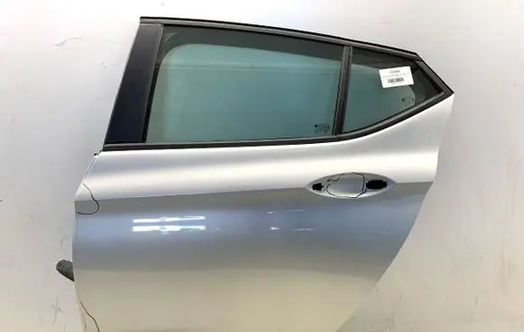Opel Astra K Rear door