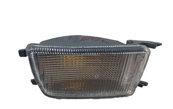 Volkswagen Golf III Front indicator light
