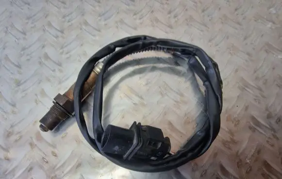 Audi A8 S8 D2 4D Lambda probe sensor 06E906265C