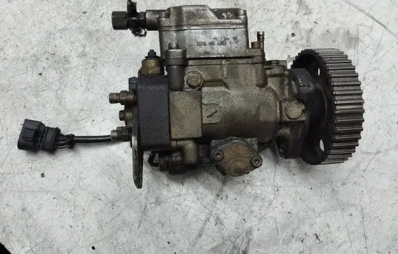 Volkswagen PASSAT B4 Fuel injection high pressure pump 2464463268