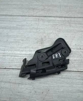 Volkswagen Golf Plus Front bumper mounting bracket 5M0807184 5M080705