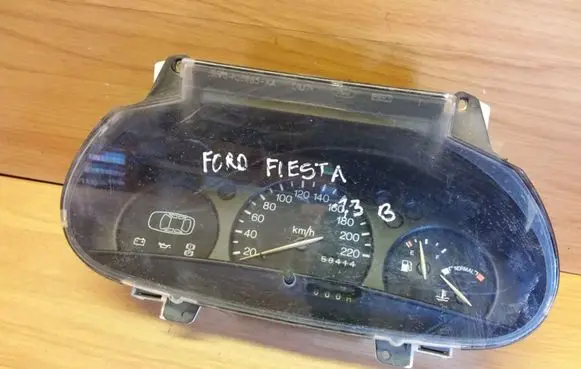 Ford Fiesta Speedometer (instrument cluster) 96FB10B885AA