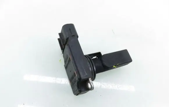Toyota Corolla Verso E121 Mass air flow meter AFH70M23 2220427010