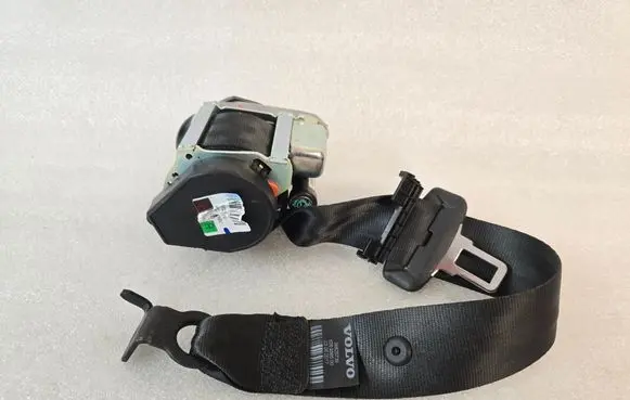 Volvo XC90 Third row seat belt 39825739