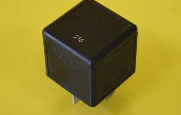 Mercedes-Benz C W202 Other relay 0025422119
