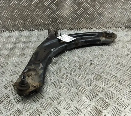 Skoda Karoq Front lower control arm/wishbone 3Q0407153B