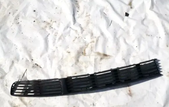 Renault Master II Front bumper lower grill 3b0853677b