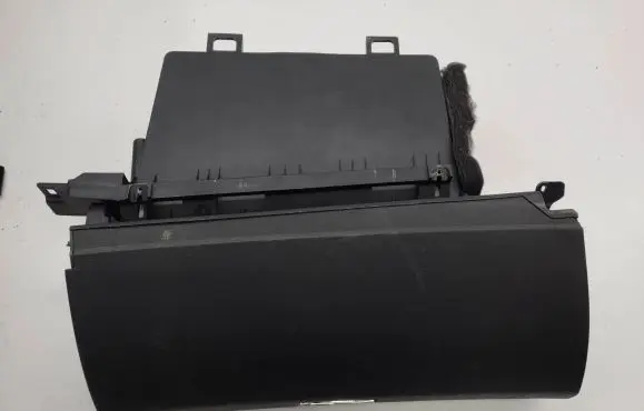 Mercedes-Benz B W245 Glove box 1005483