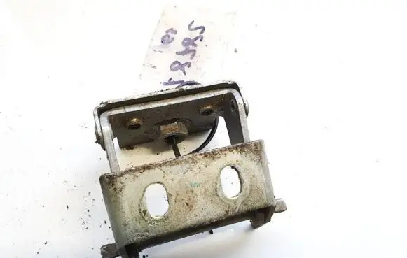 Ford Mondeo MK IV Tailgate/trunk/boot hinge