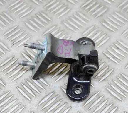 Mercedes-Benz C W205 Front door upper hinge A046572