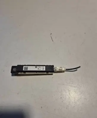 Volkswagen Jetta VII Aerial antenna amplifier 17A035577E 920554015