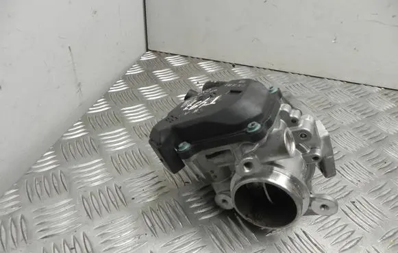 Volkswagen Golf VII Throttle body valve 04L128059T VD19526
