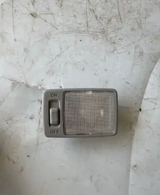 Toyota Prius (NHW20) Rear seat light 