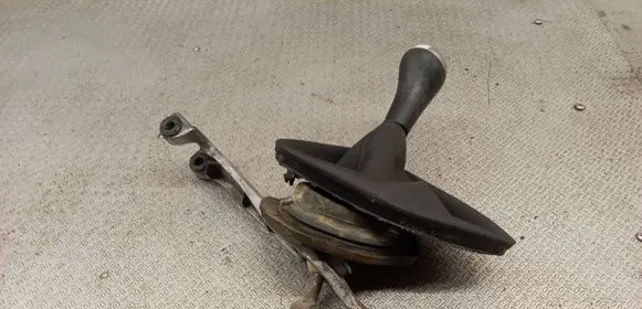 BMW 1 E81 E87 Gear shifter/selector 7529067