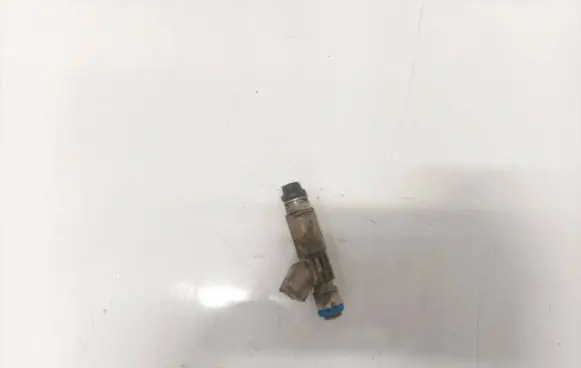 Ford Mondeo Mk III Fuel injector 031s7ef7b 031s7e-f7b