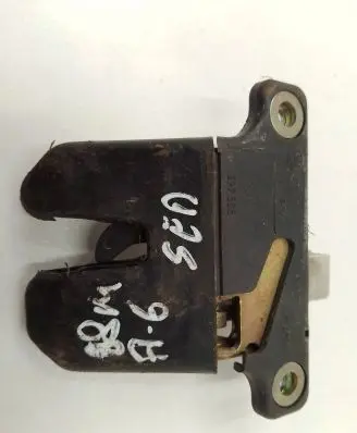 Audi A6 S6 C5 4B Tailgate/trunk/boot lock/catch/latch 827505