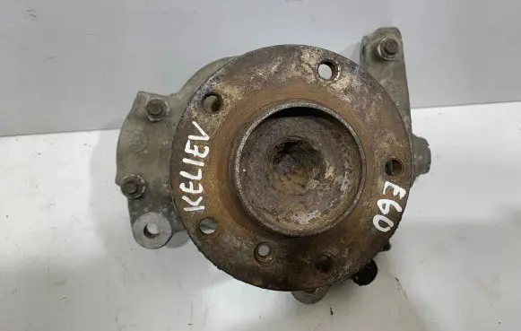 BMW 5 E60 E61 Front wheel hub 6760954R