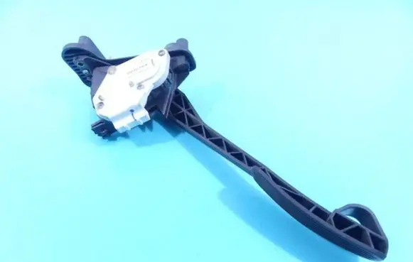 Volvo V70 Accelerator throttle pedal 30666660 IMPRK1178500