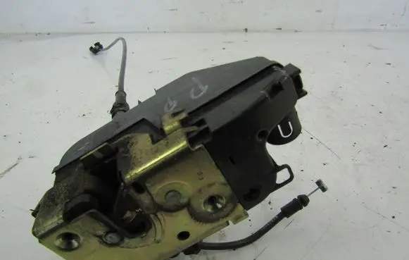 Renault Scenic II - Grand scenic II Front door lock 