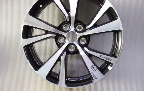 Nissan Maxima R18 alloy rim 