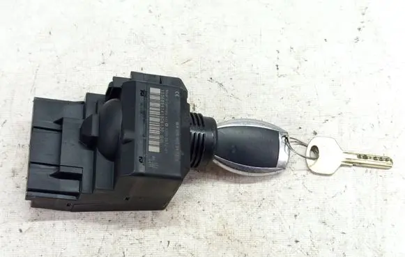Mercedes-Benz Sprinter W906 Ignition lock A9069003403 3300307201 1036899141806130