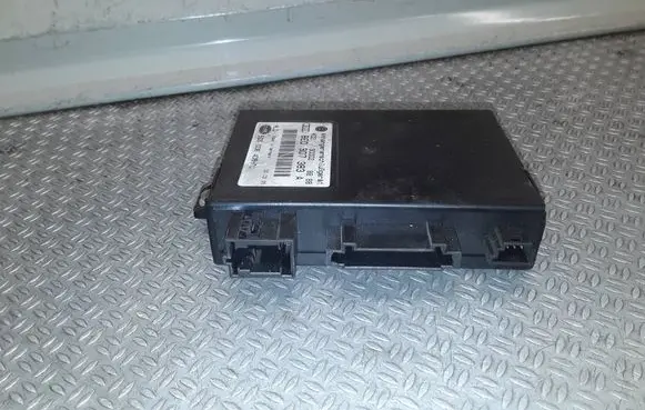Volkswagen Touareg I Tow bar trailer control unit/module 8E0907383A 5DS00840801