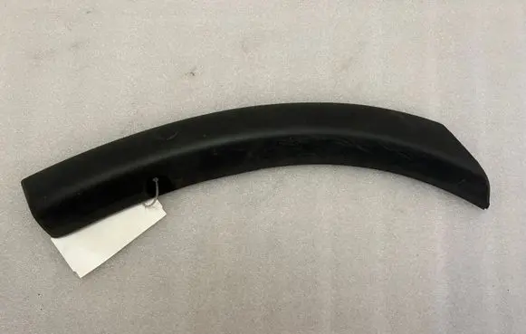 Mitsubishi Outlander Rear arch trim 7407A318