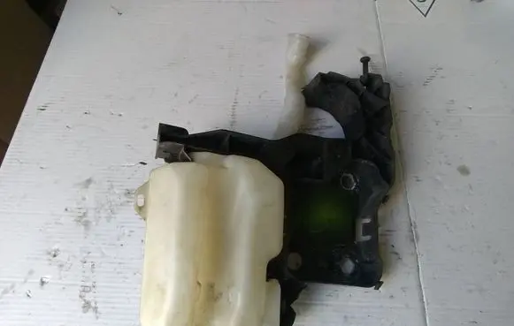 Renault Scenic II - Grand scenic II Side radiator support slam panel 8200104706 8200104705 8200137496