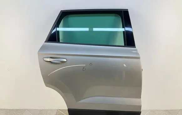 Skoda Karoq Rear door 575833312