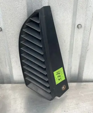 Mitsubishi Colt Front bumper upper radiator grill MN127774