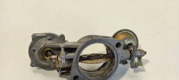 Mitsubishi Pajero Throttle valve