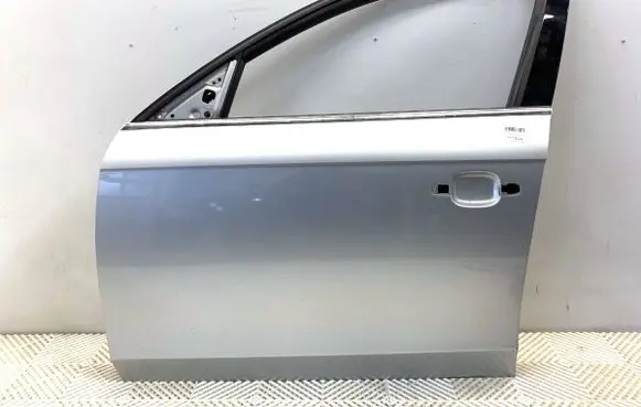 Audi A4 S4 B8 8K Front door LX7W