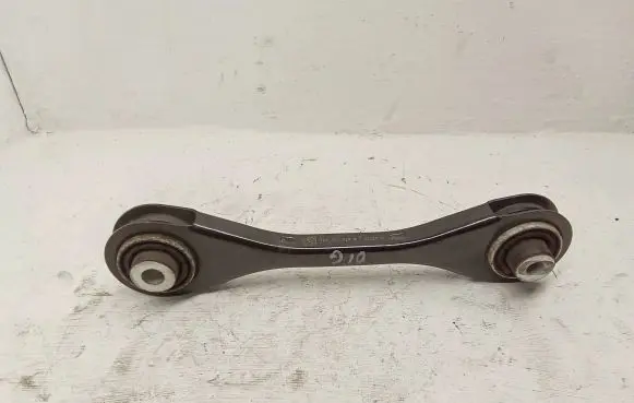 Rear control arm