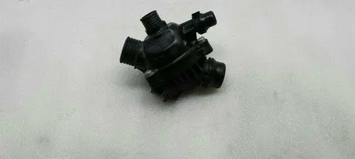 Porsche 911 991 Thermostat housing 7549476