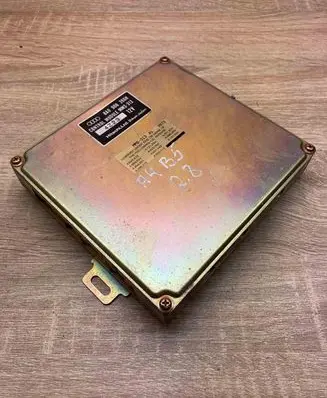 Audi A6 S6 C4 4A Engine control unit/module ECU 8A0906266H 4Z23