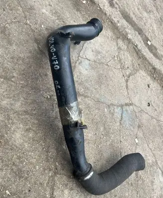 Volvo V70 Intercooler hose/pipe