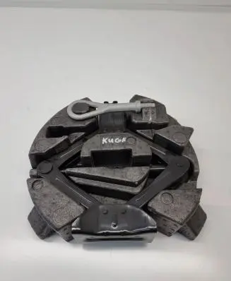 Ford Kuga II Tool set 