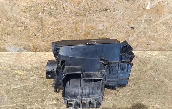 Mercedes-Benz C W204 Air filter box A2710901601 FP0122