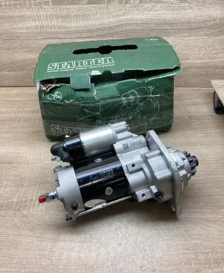 Volkswagen PASSAT B4 Starter motor 123708121 13103A19L310130