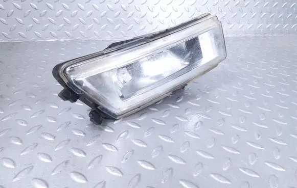 Volkswagen PASSAT B7 USA Front fog light 561941700 561941700B
