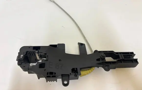 BMW 1 E81 E87 Front door coupe exterior handle/bracket 7200936 51217200936 059677119702