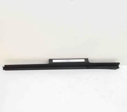 Mercedes-Benz R W251 Front sill trim cover A2516800035