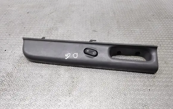 Ford Explorer Electric window control switch F57B14A567AA