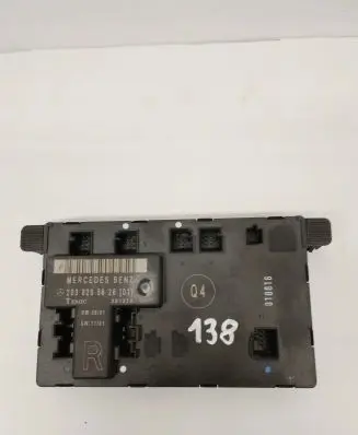 Mercedes-Benz C W203 Door control unit/module a2038205626