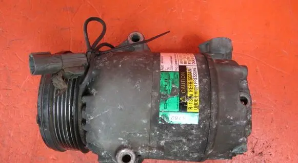 Honda Civic Air conditioning (A/C) compressor (pump) 4EE2