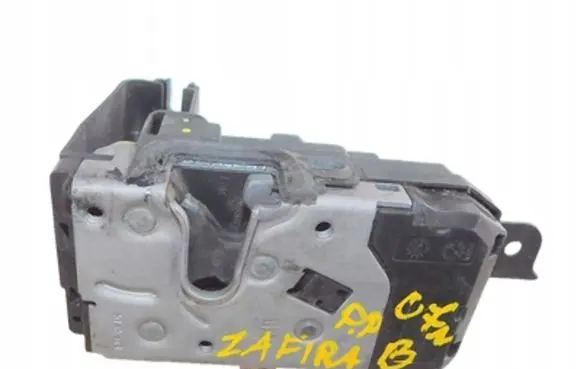 Opel Zafira B Front door lock 13220368