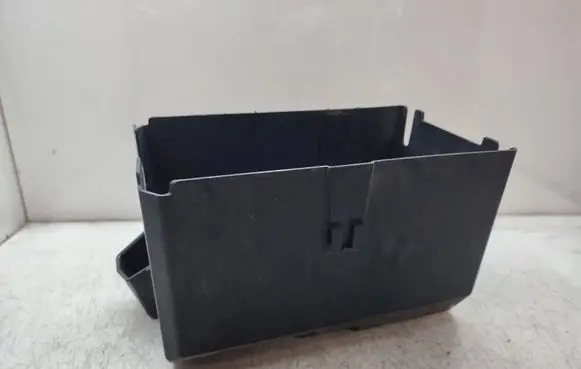 Battery box tray